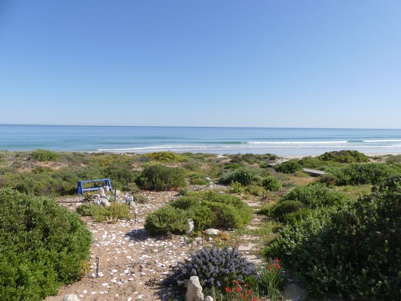 To Let 3 Bedroom Property for Rent in Golden Mile Western Cape